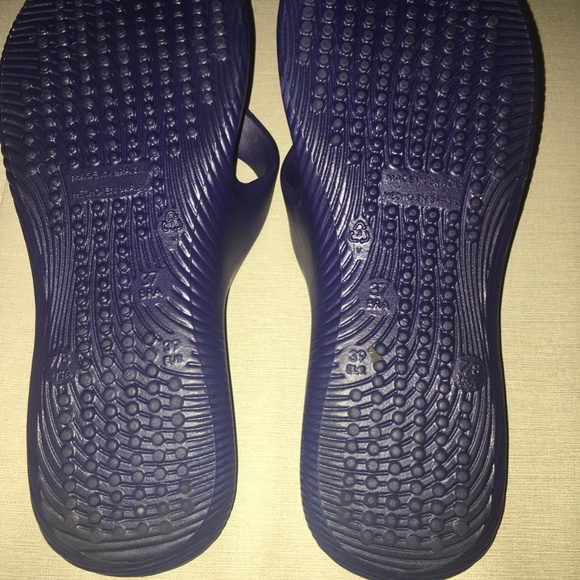OP Quilted cushioned Navy Blue Flip Flop - Picture 2 of 2